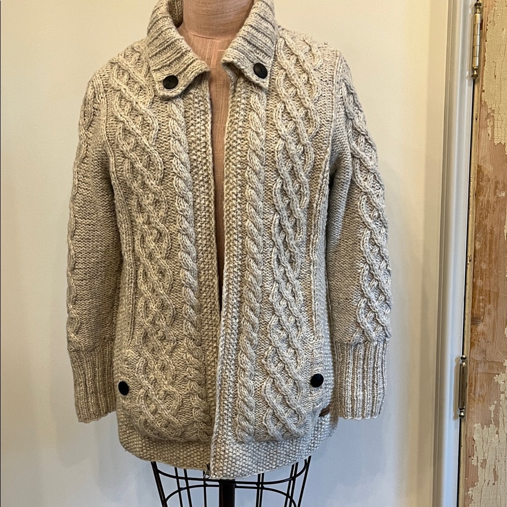 Women’s Cable Knit Cardigan - Beige